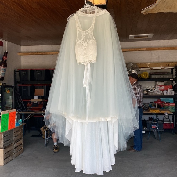 Lillian Wild skirt and top wedding set - Picture 9 of 11